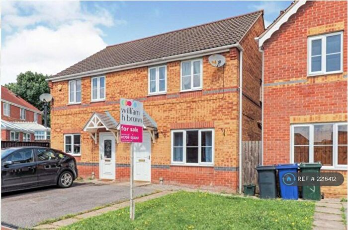 3 Bedroom Semi-Detached House To Rent In Kestrel Drive, Mexborough, S64