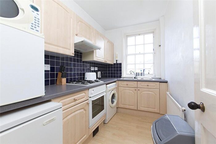 1 Bedroom Flat To Rent In Richmond Place, Newington, Edinburgh, EH8