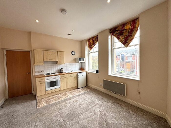 1 Bedroom Flat To Rent In Pembroke Buildings, Swansea, SA1