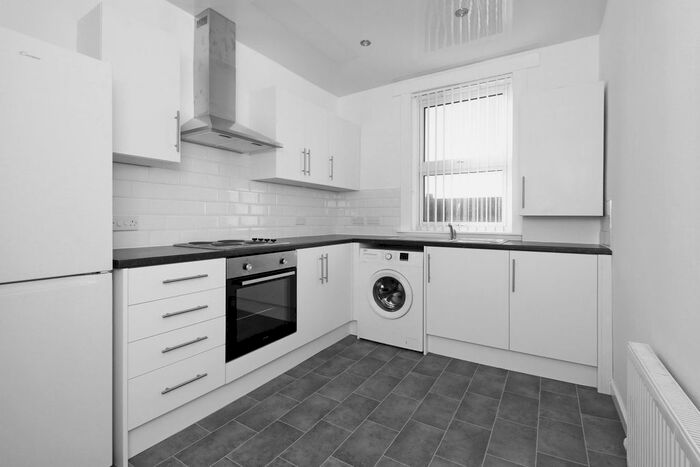 2 Bedroom Flat To Rent In Fleming Gardens South, Dundee, DD3