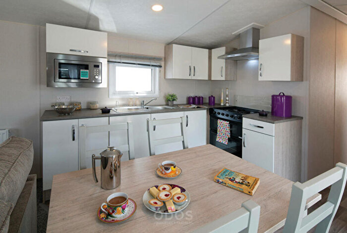 2 Bedroom Park Home For Sale In Norton Park, Tewkesbury Road, Norton, Gloucestershire, GL2