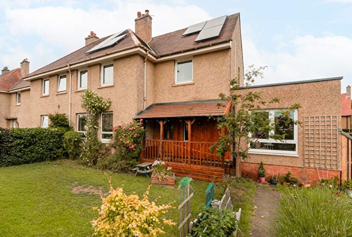 4 Bedroom Terraced House For Sale In Gorton Place, Rosewell, EH24