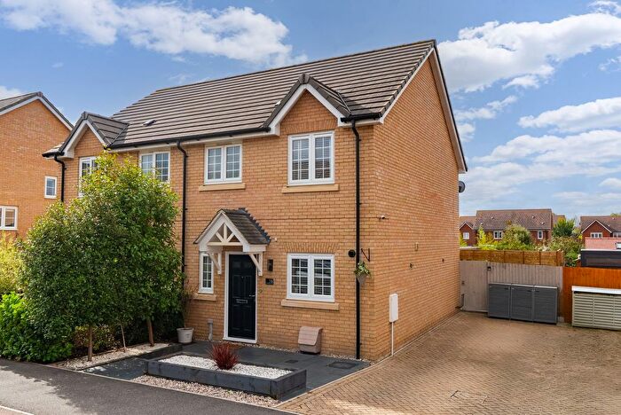2 Bedroom Semi-Detached House For Sale In Woodfield Road, Highfields Caldecote, CB23