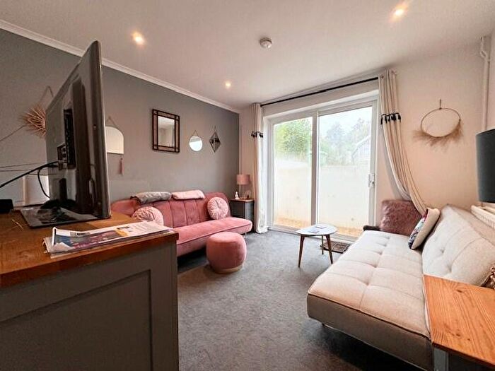 Houses to rent in Newbridge Gardens, Bath, BA1