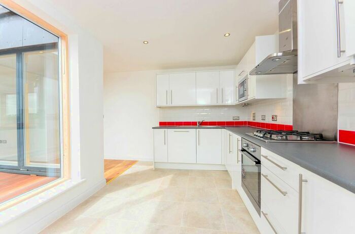 2 Bedroom Flat To Rent In Abbey Road, Colliers Wood, London, SW19