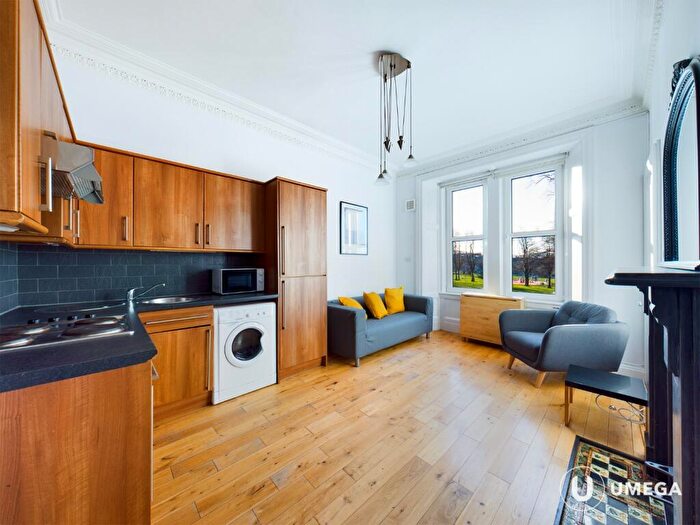 2 Bedroom Flat To Rent In Harrison Road, Polwarth, Edinburgh, EH11