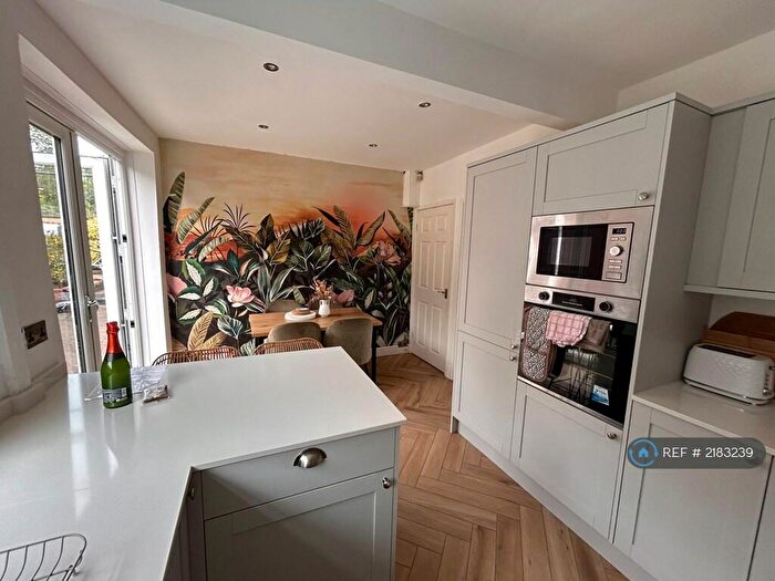 3 Bedroom Terraced House To Rent In Springfield Rise, Horsforth, Leeds, LS18