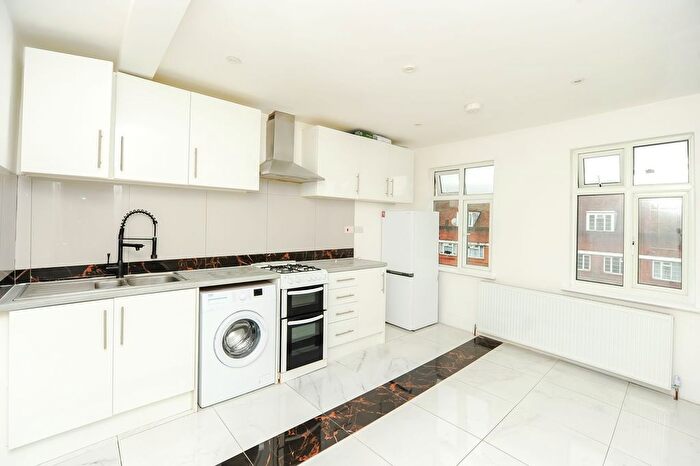2 Bedroom Flat To Rent In Victoria Road, Ruislip, HA4