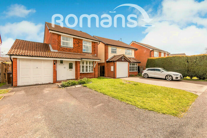3 Bedroom Detached House To Rent In Tiger Close, RG5