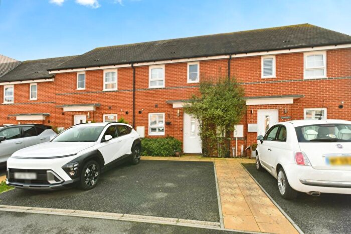 3 Bedroom Terraced House For Sale In Martletts Close, Peacehaven, BN10