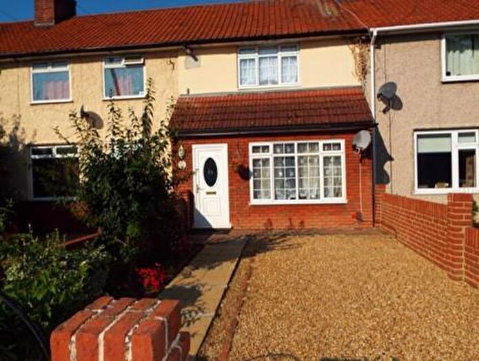 3 Bedroom Property To Rent In Brittain Road, Dagenham, RM8