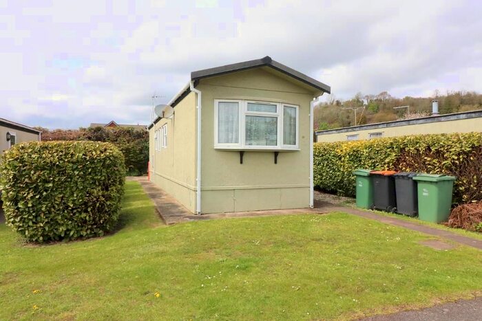 1 Bedroom Mobile/park Home To Rent In Castle Hill Road, Totternhoe, Dunstable, LU6