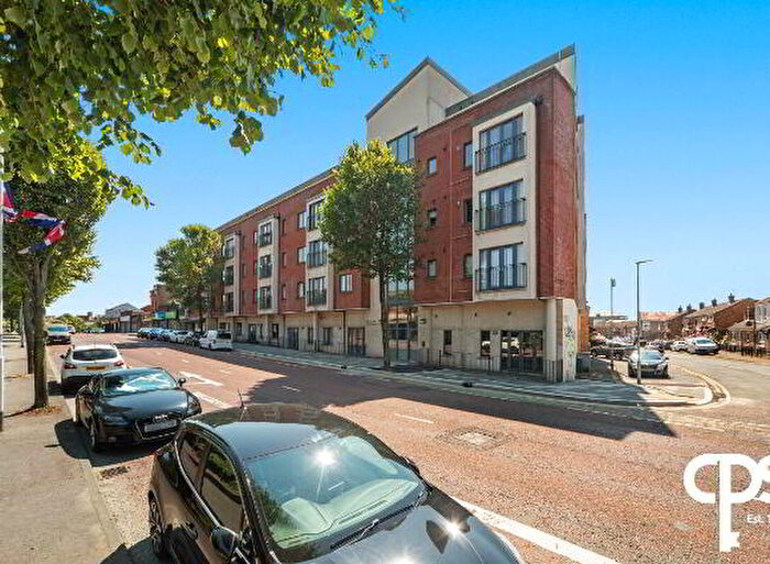2 Bedroom Apartments For Sale In Apartment Brown Square, Belfast, BT13