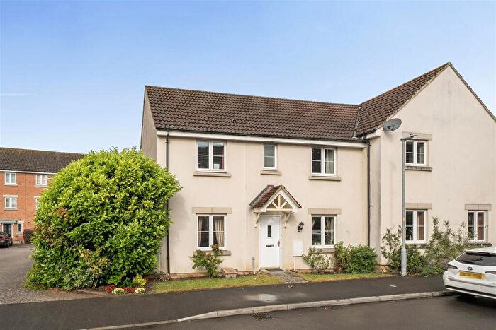 3 Bedroom Semi Detached House For Sale In Thestfield Drive, Staverton, Trowbridge, BA14