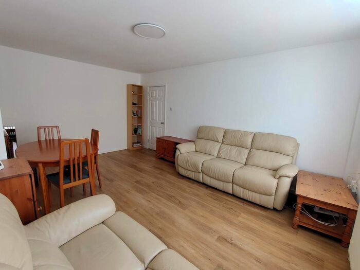 4 Bedroom Property To Rent In Upper Tulse Hill, Brixton, London, SW2