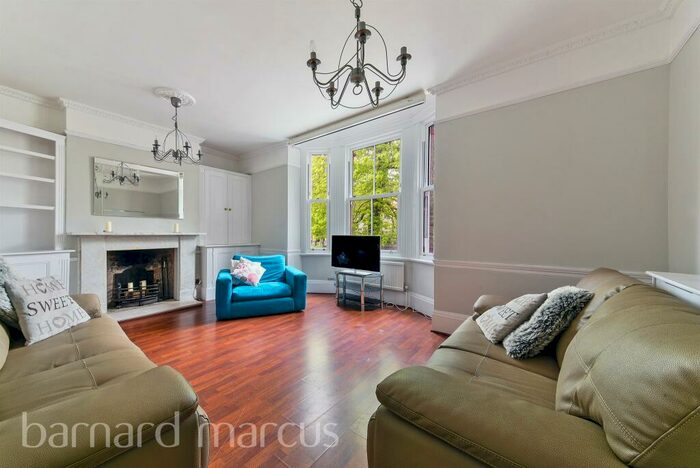 2 Bedroom Maisonette To Rent In St Peters Road, Croydon, CR0