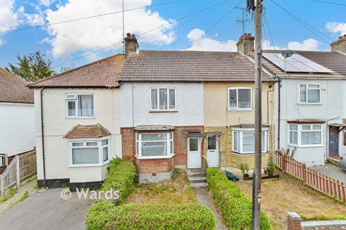 2 Bedroom Terraced House For Sale In Dial Road, Gillingham, Kent, ME7