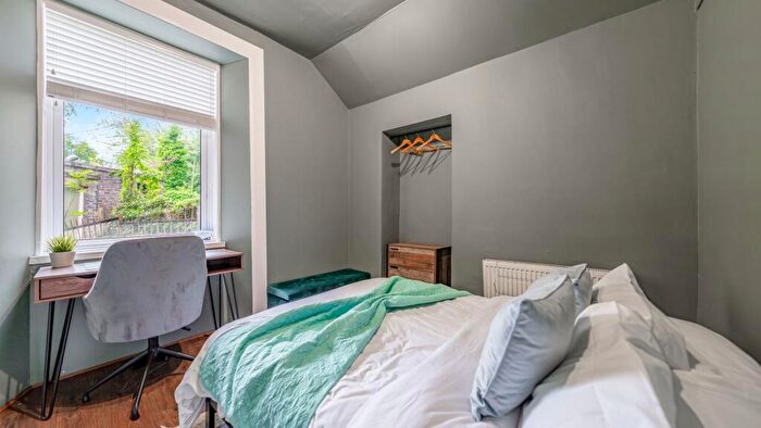 1 Bedroom Flat For Sale In Croftbank Crescent, Bothwell, G71
