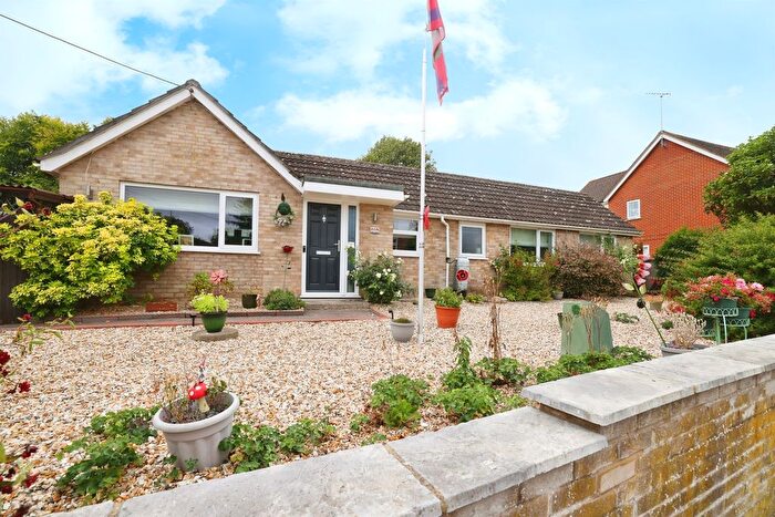 3 Bedroom Detached Bungalow For Sale In Wyndham Lane, Allington, Salisbury, SP4