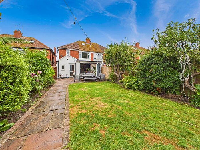 3 Bedroom Semi-Detached House For Sale In Berrow Road, Burnham-On-Sea, TA8