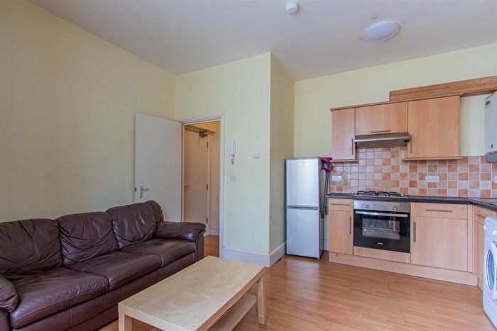 1 Bedroom Private Hall To Rent In Richmond Road, Roath, CF24