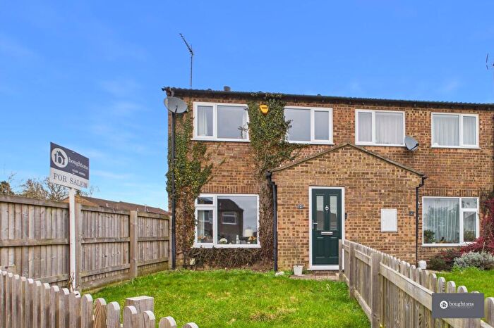 3 Bedroom Semi Detached House For Sale In Montabaur Road, Brackley, NN13