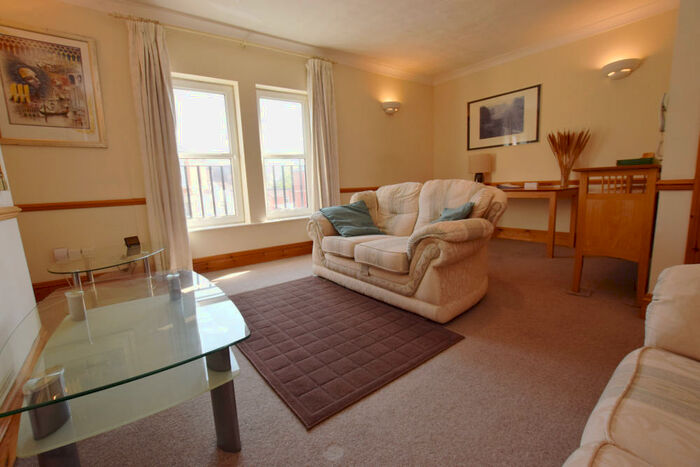 1 Bedroom Flat To Rent In Kettering Road, Northampton, NN1