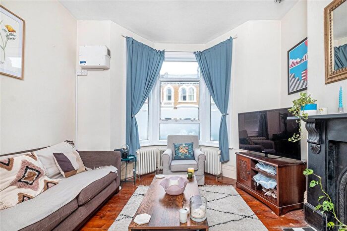 1 Bedroom Flat To Rent In Plato Road, London, SW2