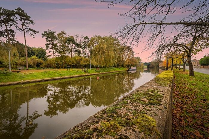 1 Bedroom Flat For Sale In Bridge Street, Saxilby, Lincoln, LN1