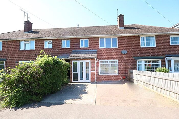 3 Bedroom Terraced House To Rent In Windmill Road, Hemel Hempstead, HP2