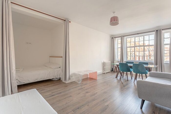 1 Bedroom Flat To Rent In Howitt Road, London ., NW3
