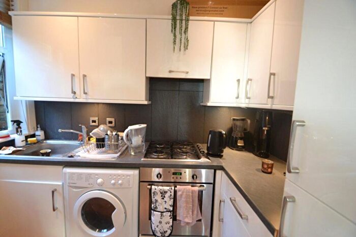 Studio To Rent In Modern Studio Flat In Great Location, N3
