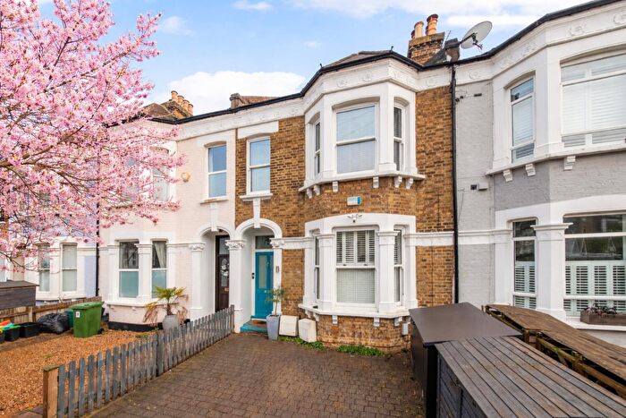 3 Bedroom Flat For Sale In Venner Road, Sydenham, London, SE26