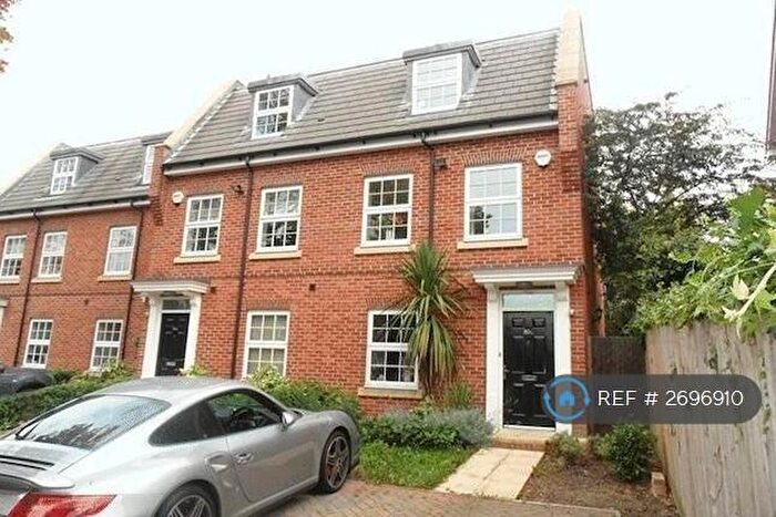 5 Bedroom Semi-Detached House To Rent In Langley Park Road, Sutton, SM2