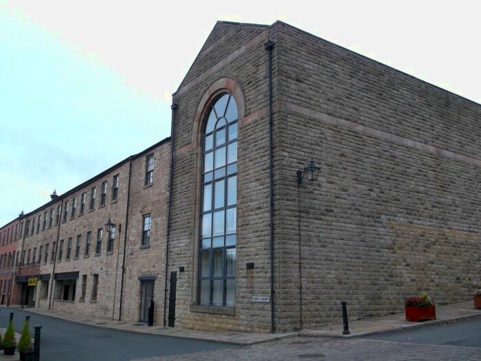 2 Bedroom Flat To Rent In Kiers Court, Bolton, BL6