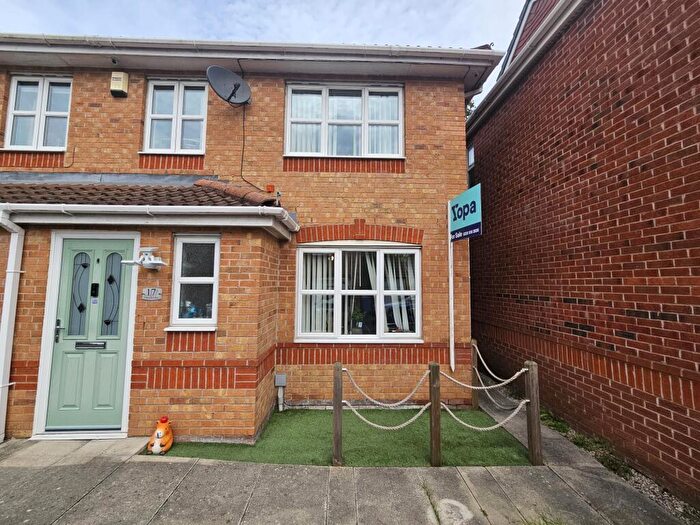 3 Bedroom Semi-Detached House For Sale In Victoria Lane, Manchester, M27