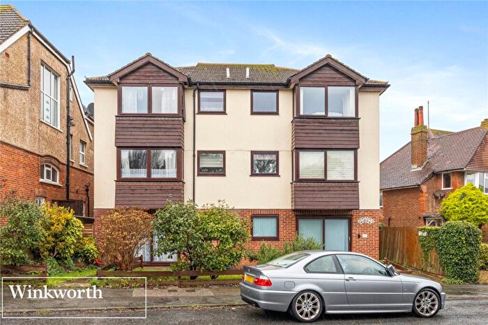1 Bedroom Apartment For Sale In Avondale Road, Seaford, East Sussex, BN25