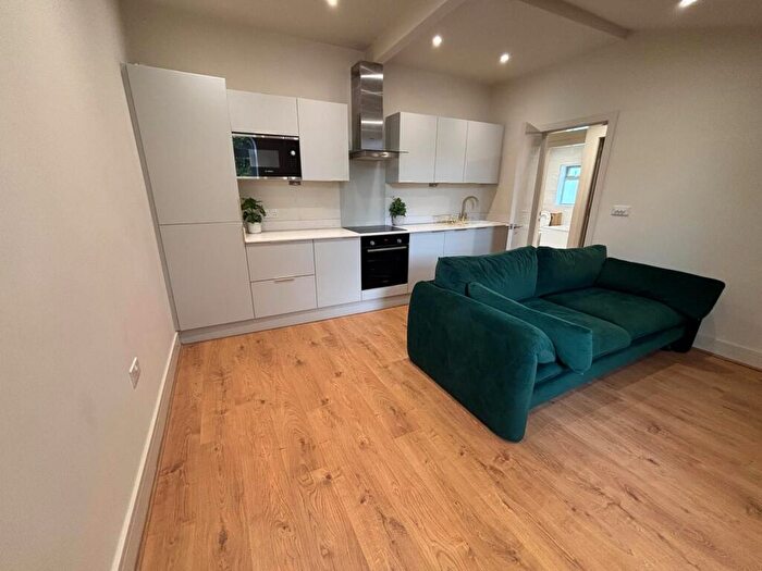 2 Bedroom Apartment To Rent In Whalley Road, Whalley Range, M16