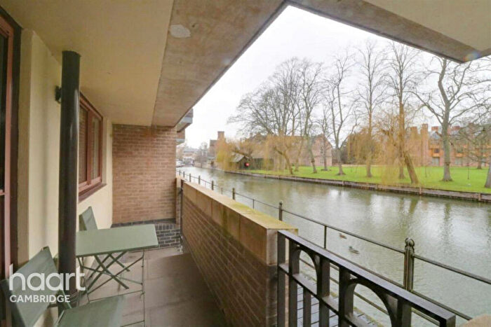 2 Bedroom Apartment To Rent In Beaufort Place, Thompsons Lane, Cambridge, CB5