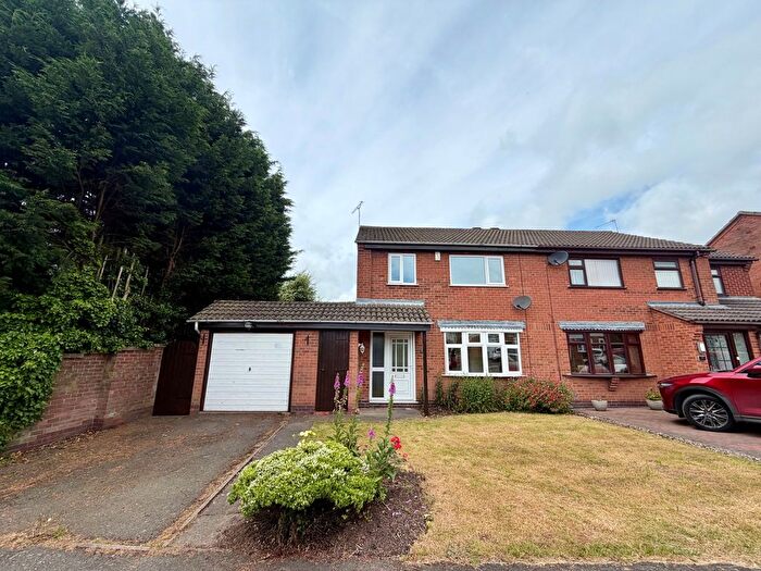 3 Bedroom Property To Rent In Linford Crescent, Markfield, LE67