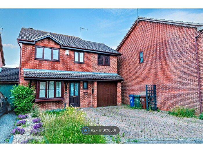 4 Bedroom Detached House To Rent In Beaulieu Close, Banbury, OX16