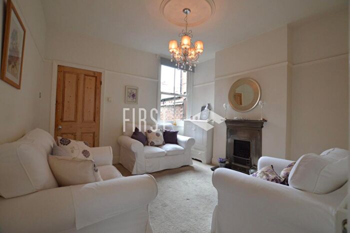 2 Bedroom Terraced House To Rent In Bulwer Road, Clarendon Park, LE2