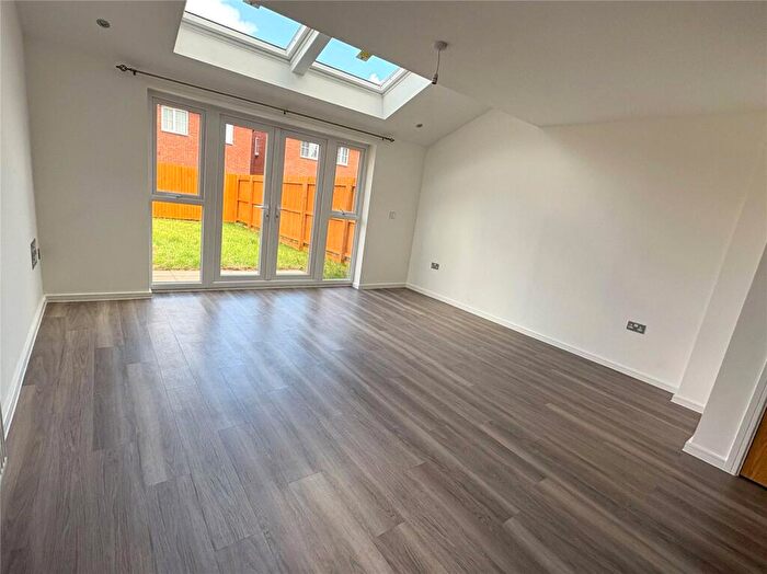 3 Bedroom Semi-Detached House For Sale In Scenic Street, Manchester, Greater Manchester, M18
