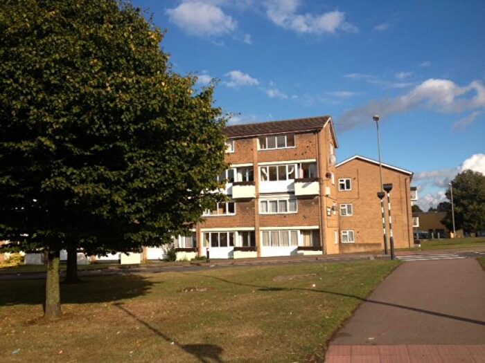 2 Bedroom Apartment To Rent In Kennedy House, Banbury, OX16