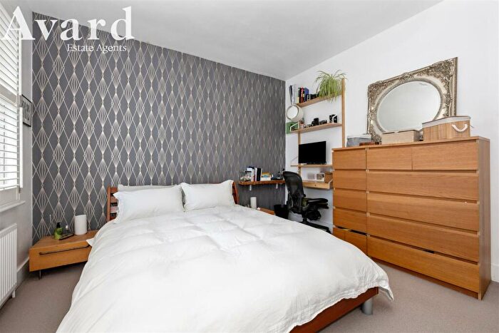 3 Bedroom Terraced House For Sale In Princes Road, Brighton, BN2