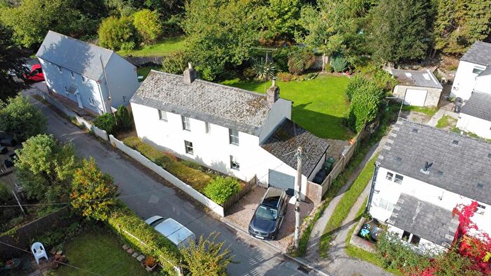 4 Bedroom Detached House For Sale In Railway Road, Cinderford, GL14