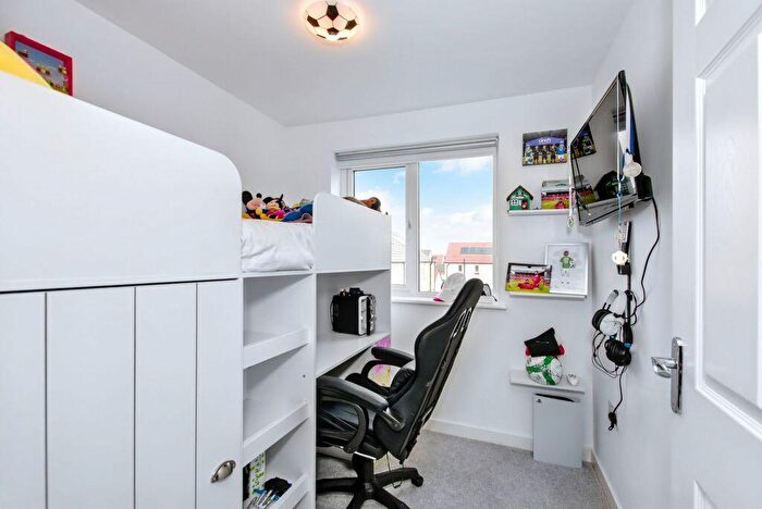 3 Bedroom End Of Terrace House For Sale In Craighall Drive, Musselburgh, East Lothian, EH21