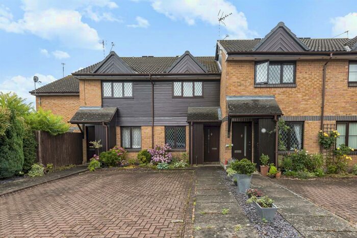 2 Bedroom Terraced House To Rent In All Saints Close, Wokingham, RG40