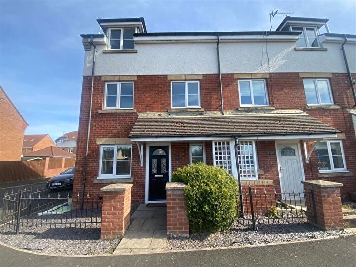 4 Bedroom Town House For Sale In Beadnell Grove, Ashington, NE63