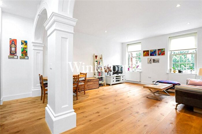 1 Bedroom Apartment For Sale In Prytaneum Court, Green Lanes, London, N13